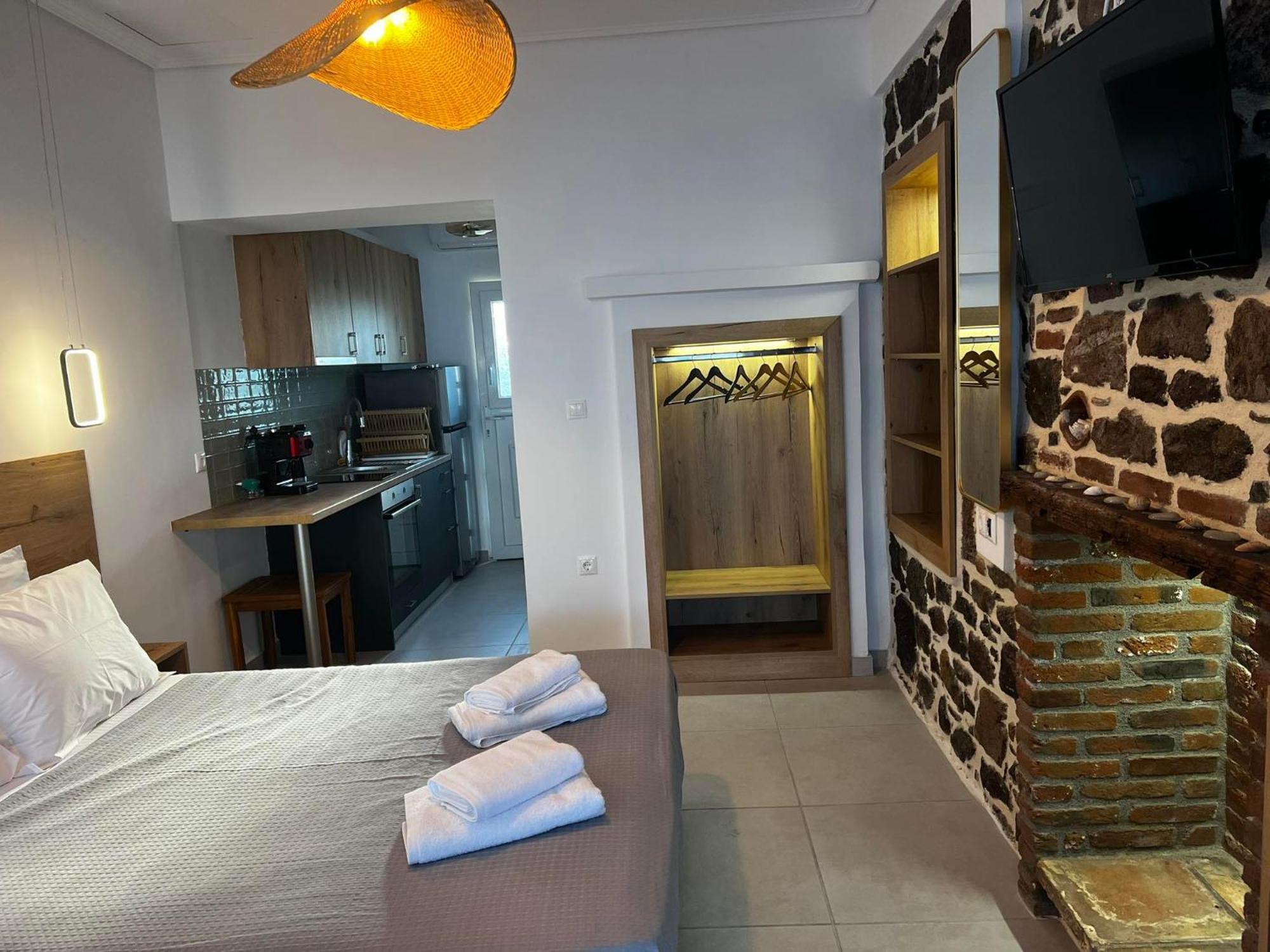 Apartment Eleni Limani Kapis